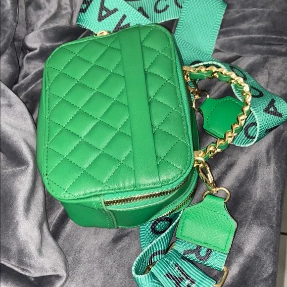 Marc Jacobs Green Quilted Women's Bag Purse Cross Body - Picture 3 of 16